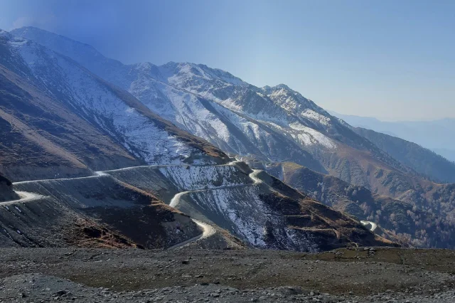 Kashmir offbeat Tour package